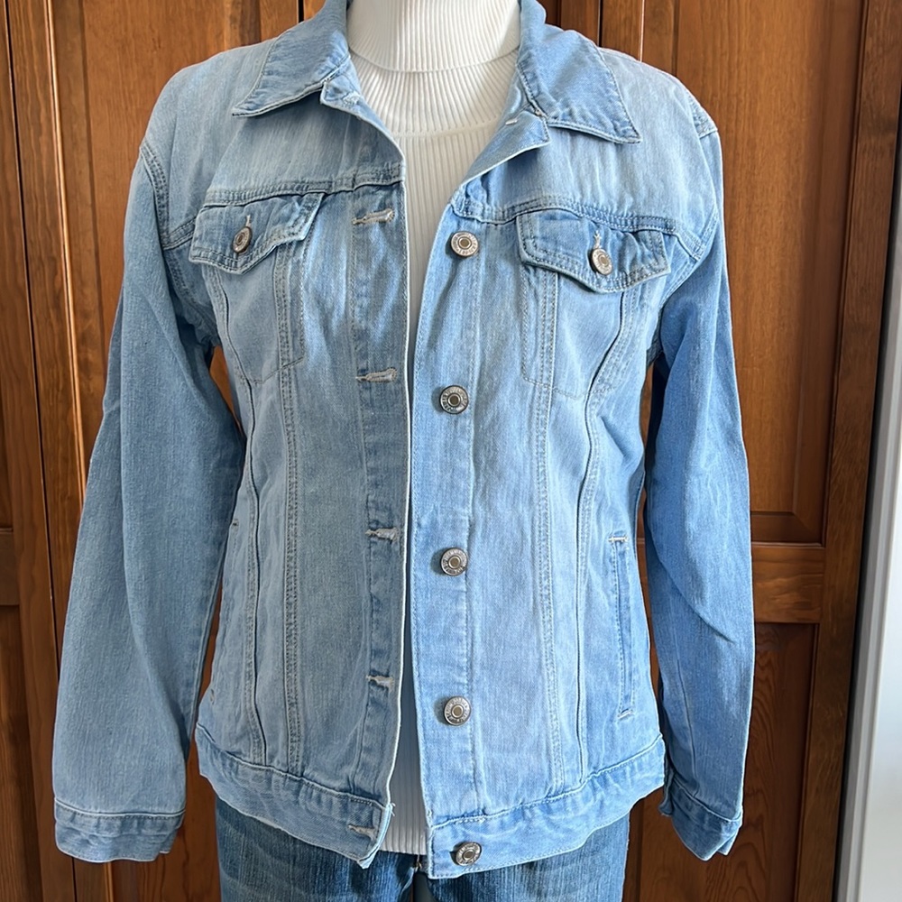 Customized Denim Jacket - Picture 3 of 5